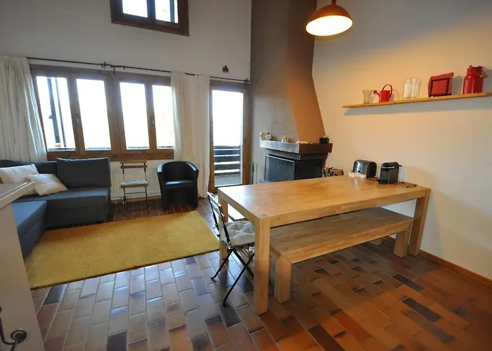 61 22 Trois Pieces A Vue Imprenable Sur Les Montagnes