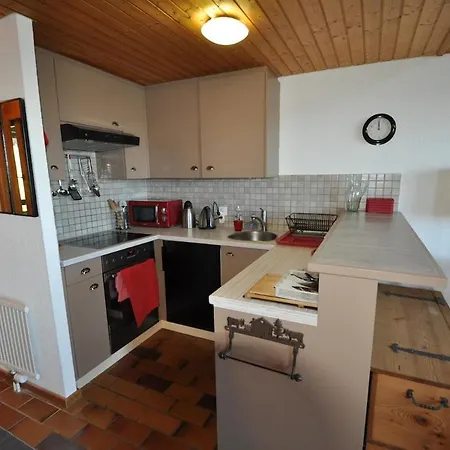 61 22 Trois Pieces A Vue Imprenable Sur Les Montagnes